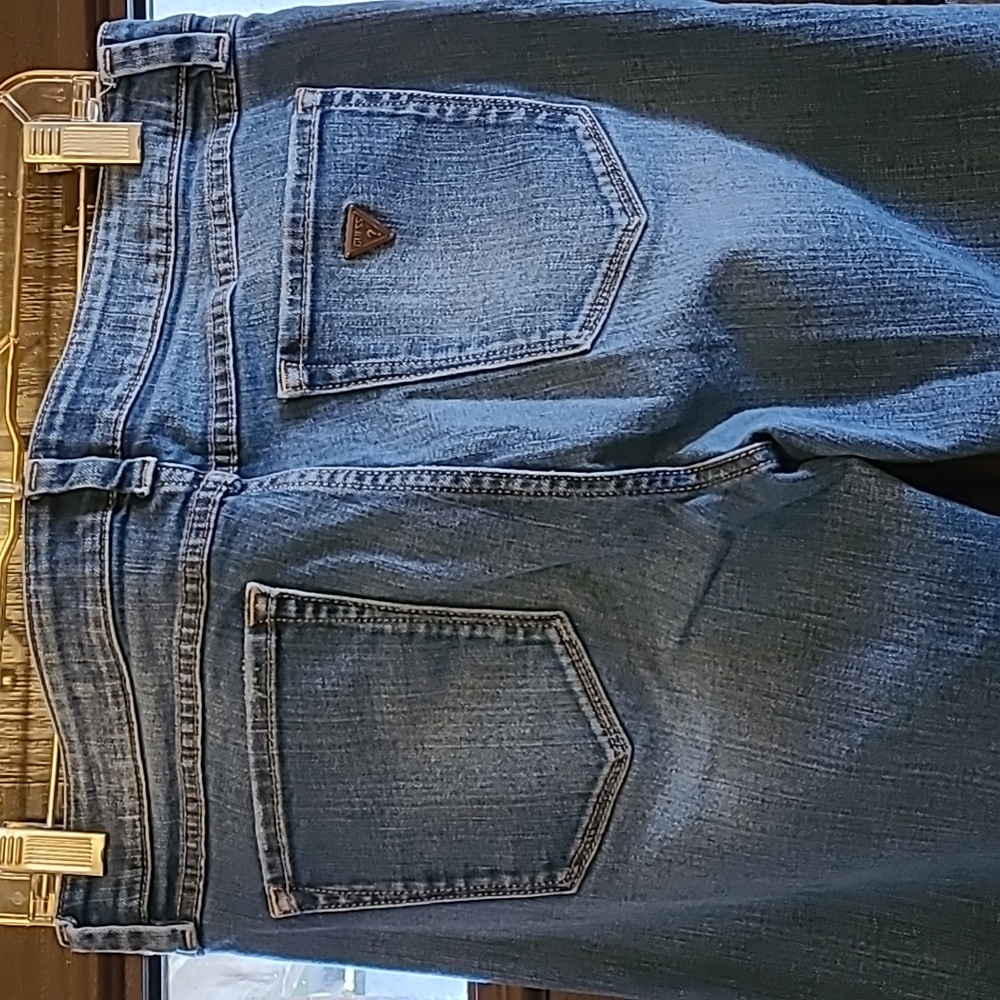 GUESS Jeans - Picture 3 of 3